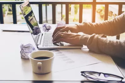 دورة العمل الحر عبر الإنترنت